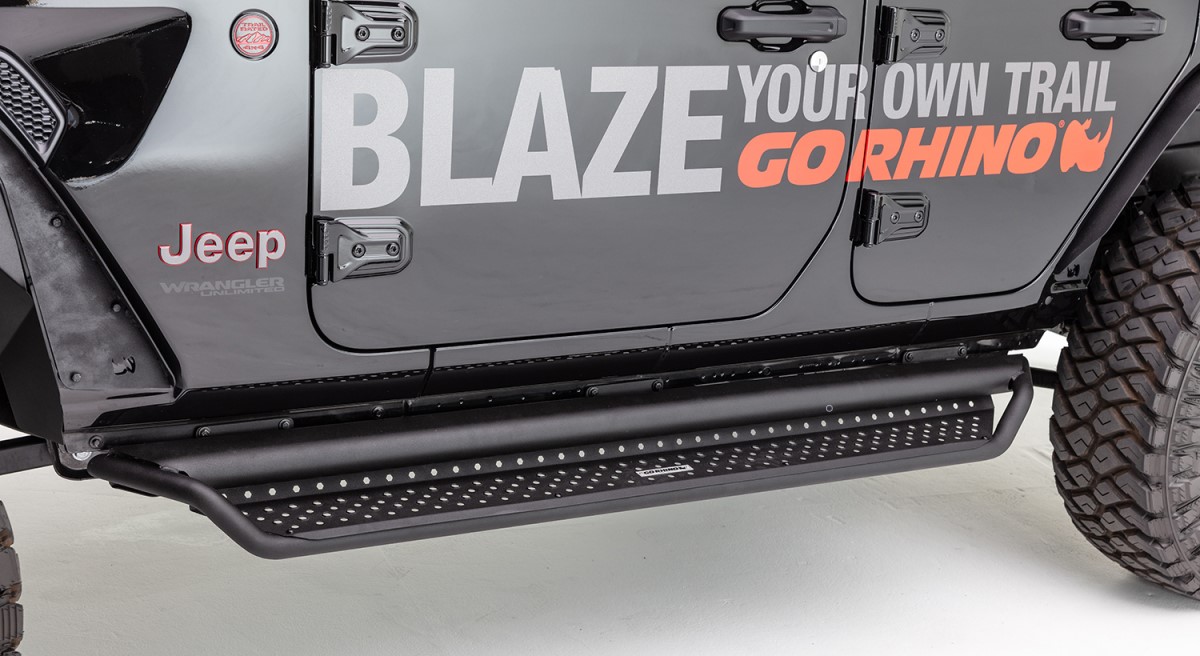 Yakima JayLow kayak and canoe rack on roof of car.