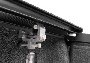 Retrax - Retrax® | RetraxPRO XR™ Manual Hard Retractable Truck Cover | T-80373 - Image 11